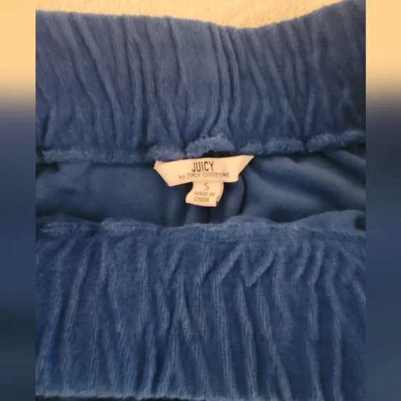Juicy Couture Shorts - Picture 4 of 6